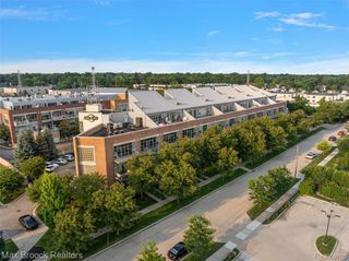 333 E Parent Avenue 27, Royal Oak, MI 48067