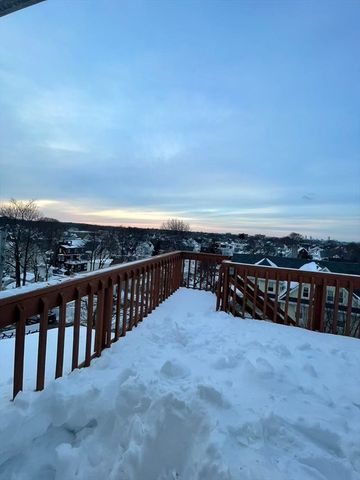 129 Beale St B, Quincy, MA 02170