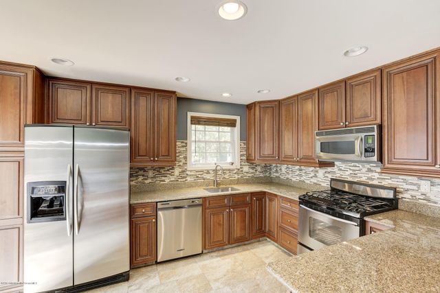 129 Ironwood Court G1, Middletown, NJ 07748