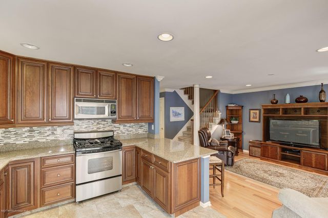129 Ironwood Court G1, Middletown, NJ 07748