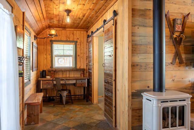 40114 Esterly Lane, Big Bear, CA 92315