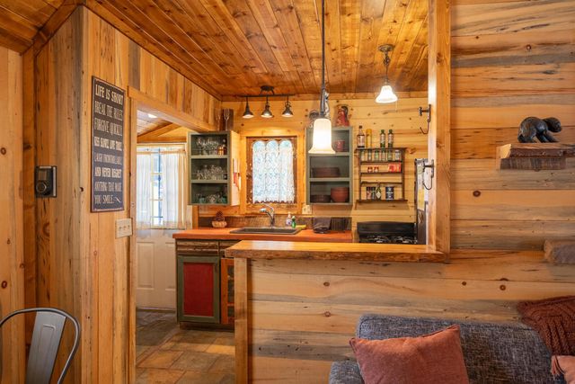 40114 Esterly Lane, Big Bear, CA 92315