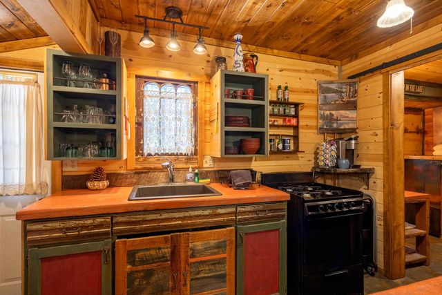 40114 Esterly Lane, Big Bear, CA 92315