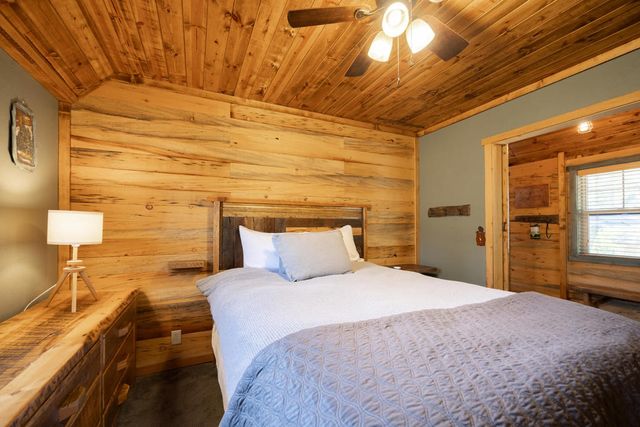 40114 Esterly Lane, Big Bear, CA 92315