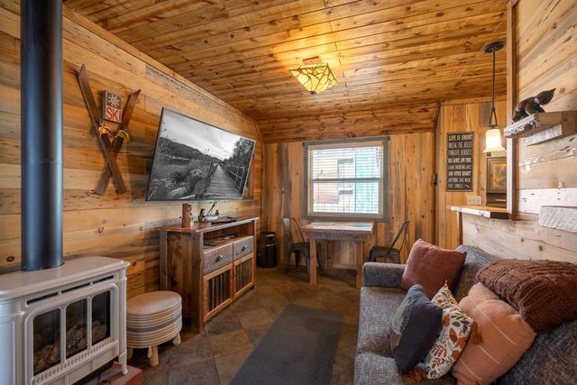 40114 Esterly Lane, Big Bear, CA 92315