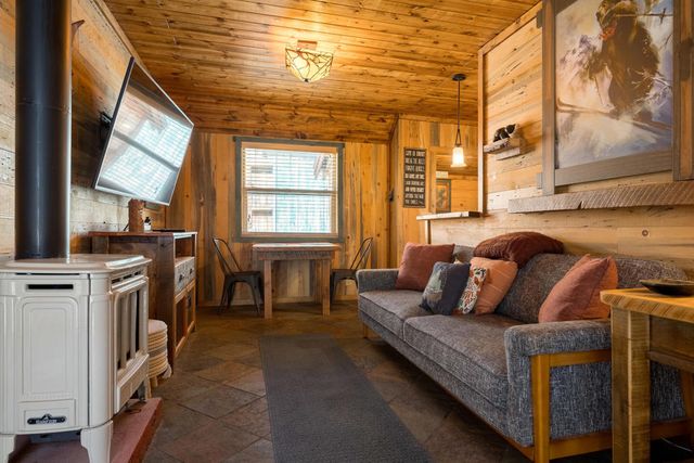 40114 Esterly Lane, Big Bear, CA 92315