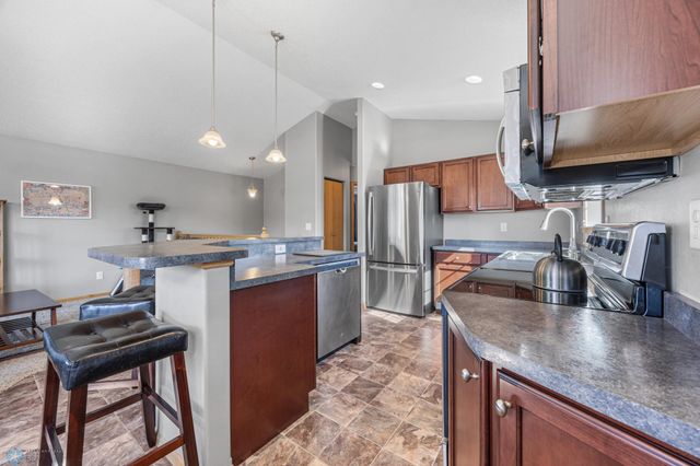5277 49th Avenue S, Fargo, ND 58104