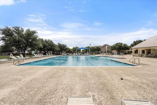 5708 Table Rock Drive, Fort Worth, TX 76131