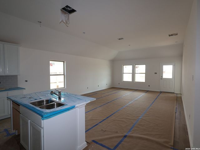 8308 Roadrunner Passage, San Antonio, TX 78222