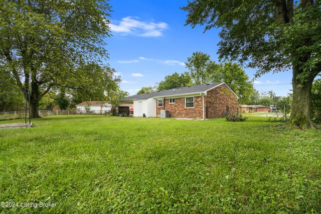 4810 Guy Dr, Louisville, KY 40258