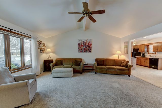 2545 Fossil Stone Road, Dyer, IN 46311