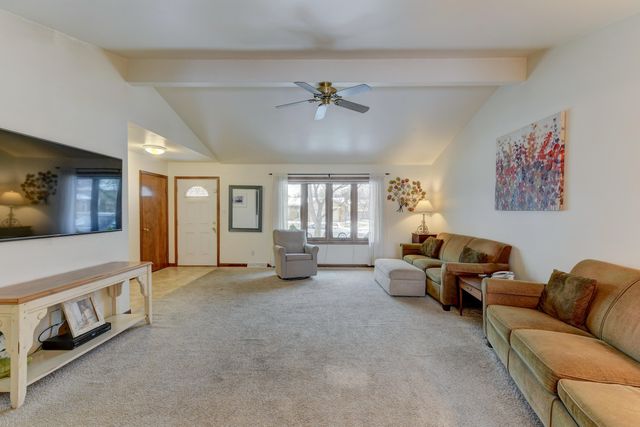 2545 Fossil Stone Road, Dyer, IN 46311