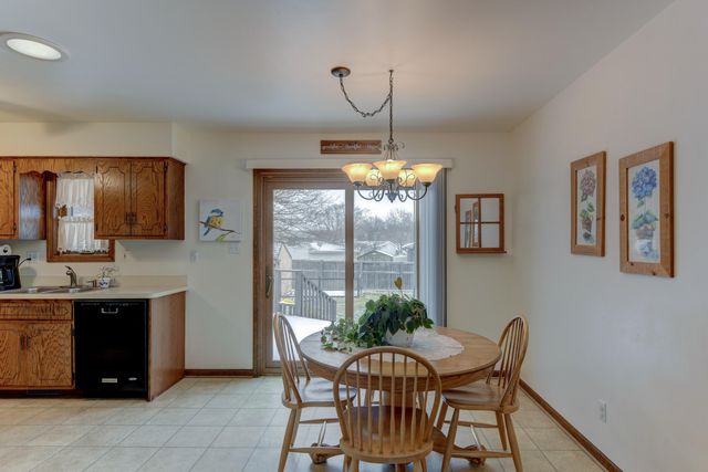 2545 Fossil Stone Road, Dyer, IN 46311