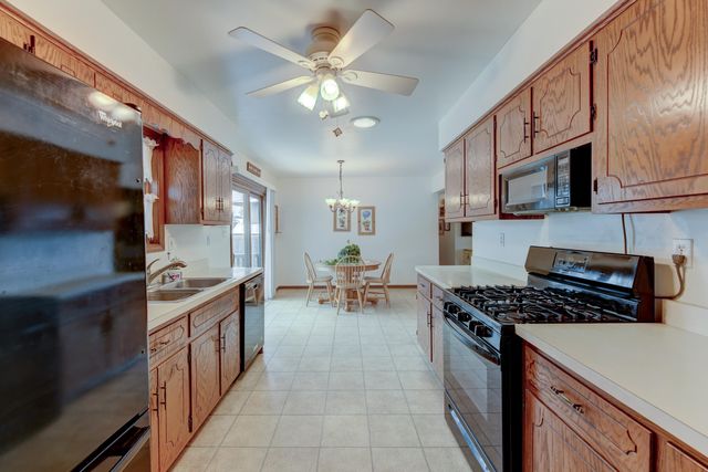 2545 Fossil Stone Road, Dyer, IN 46311