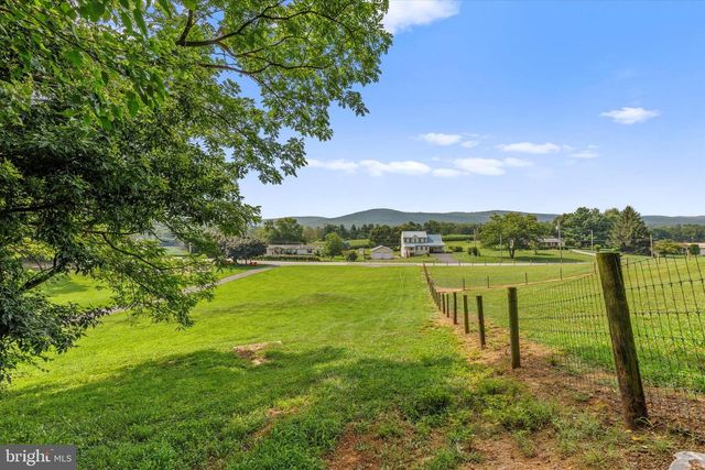1527 WALNUT BOTTOM RD, Newville, PA 17241