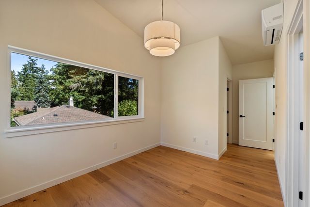 815 NE 100th Street, Seattle, WA 98125
