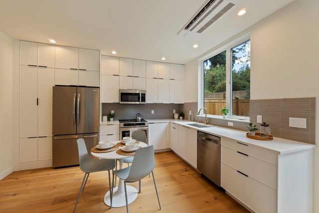 815 NE 100th Street, Seattle, WA 98125