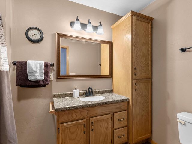 4017 Delta STREET, Manitowoc, WI 54220