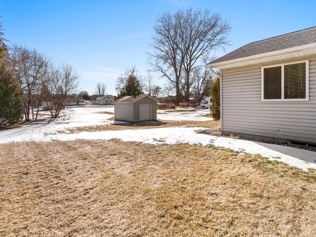 4017 Delta STREET, Manitowoc, WI 54220