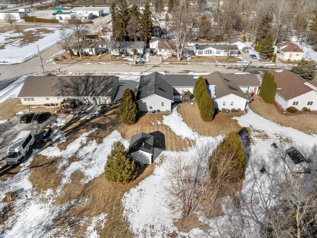 4017 Delta STREET, Manitowoc, WI 54220