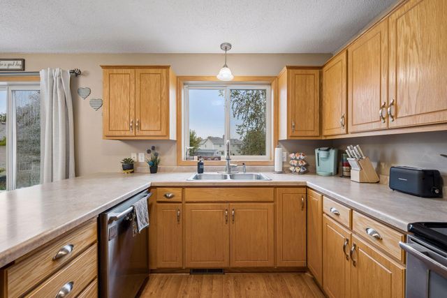 8676 Fairhill Lane, Monticello, MN 55362