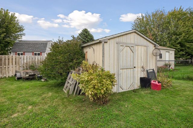 8676 Fairhill Lane, Monticello, MN 55362