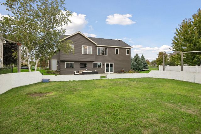 8676 Fairhill Lane, Monticello, MN 55362