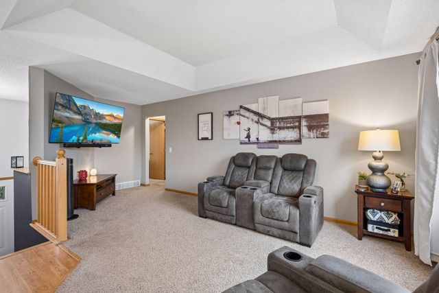 8676 Fairhill Lane, Monticello, MN 55362
