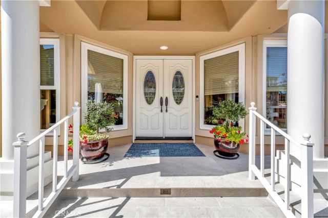 6235 Greenbrier Drive, Huntington Beach, CA 92648