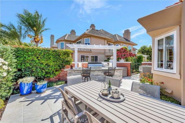 6235 Greenbrier Drive, Huntington Beach, CA 92648