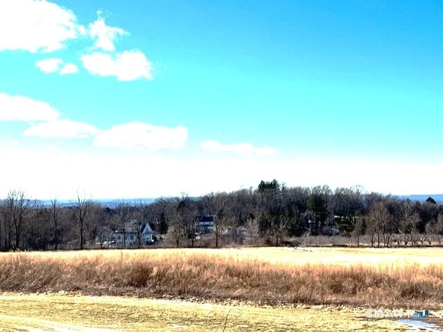 31 Accornero Lane, Glastonbury, CT 06073