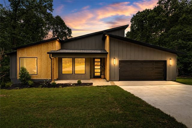 13 Kinloch Drive, Bella Vista, AR 72715
