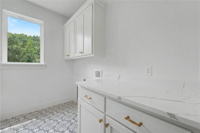 13 Kinloch Drive, Bella Vista, AR 72715