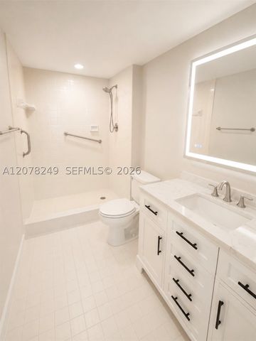 600 Three Islands Blvd 1707, Hallandale Beach, FL 33009