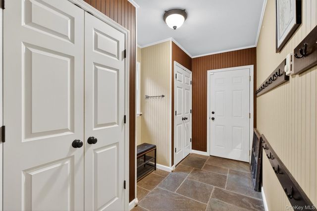 23 Cortlandt Manor Road, Katonah, NY 10536