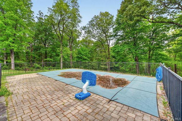 23 Cortlandt Manor Road, Katonah, NY 10536