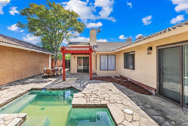4008 Benbow Ct, Antioch, CA 94531