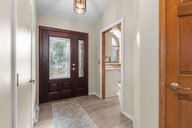 2238 WOODLAWN LANE, Appleton, WI 54914