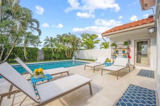 2443 Windsor Way Court, Wellington, FL 33414