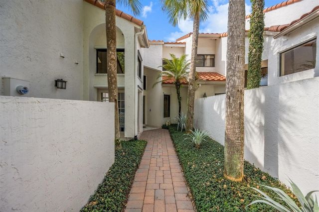 2443 Windsor Way Court, Wellington, FL 33414