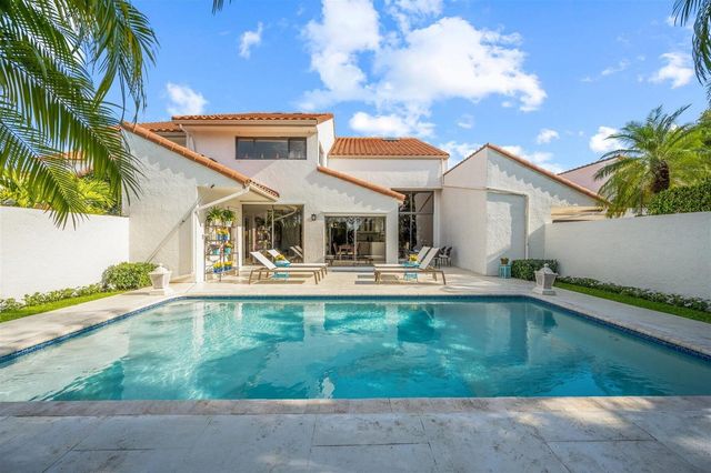 2443 Windsor Way Court, Wellington, FL 33414