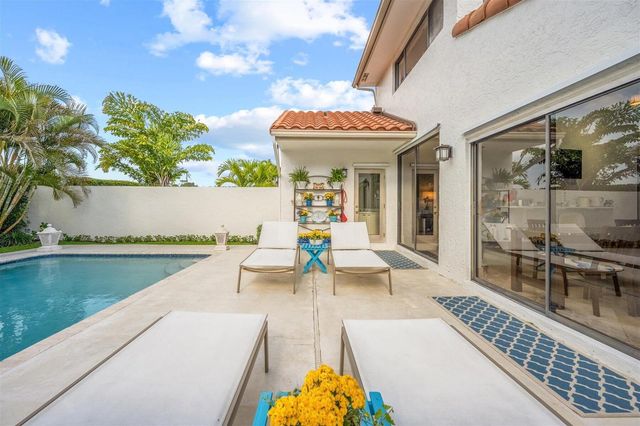 2443 Windsor Way Court, Wellington, FL 33414