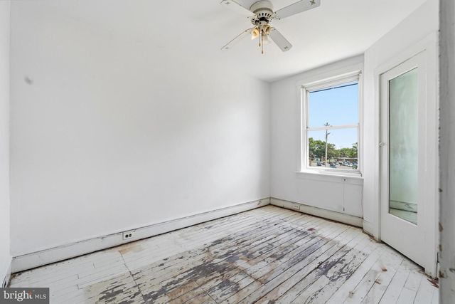 7010 W PASSYUNK AVE, Philadelphia, PA 19142