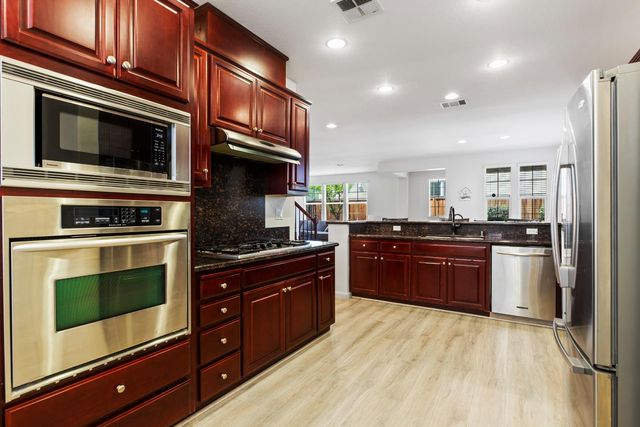 9477 California Oak Cir, Patterson, CA 95363