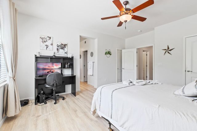 9477 California Oak Cir, Patterson, CA 95363