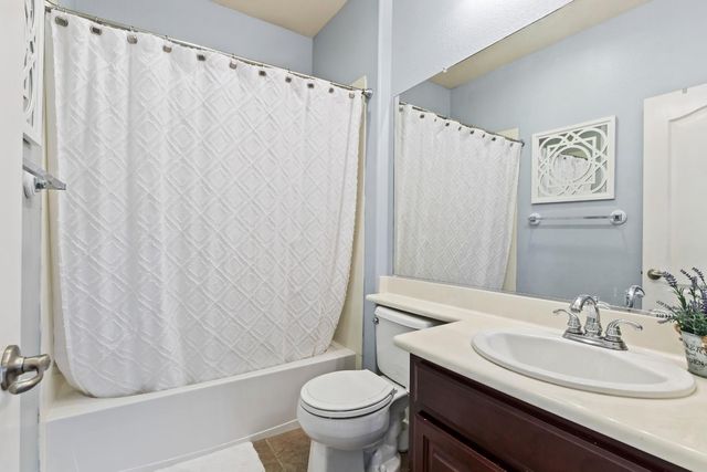 9477 California Oak Cir, Patterson, CA 95363