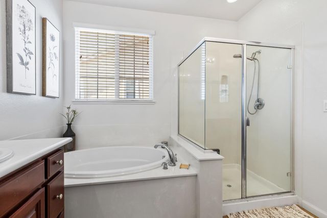 9477 California Oak Cir, Patterson, CA 95363