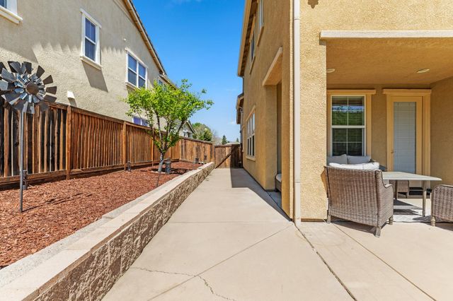 9477 California Oak Cir, Patterson, CA 95363