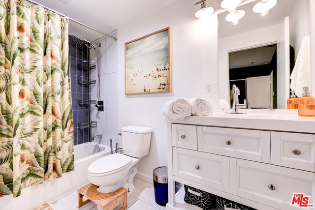 6122 Satsuma Avenue, North Hollywood, CA 91606