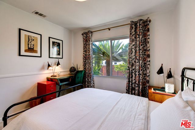 6122 Satsuma Avenue, North Hollywood, CA 91606